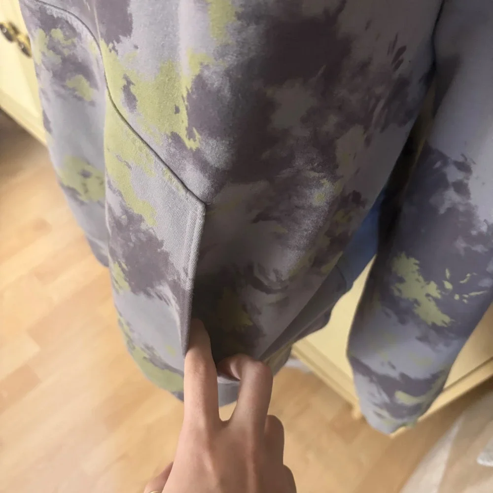 lululemon athletica size 12